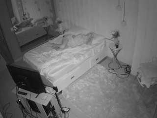 voyeurcam-casa-salsa-bedroom-2
