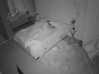 voyeurcam-casa-salsa-bedroom-2