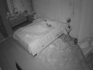 voyeurcam-casa-salsa-bedroom-2