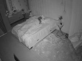 voyeurcam-casa-salsa-bedroom-2
