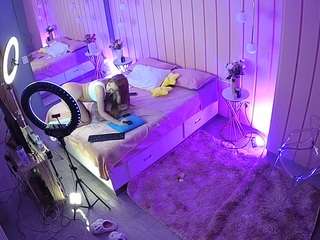 voyeurcam-casa-salsa-bedroom-2