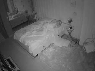 voyeurcam-casa-salsa-bedroom-2