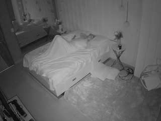 voyeurcam-casa-salsa-bedroom-2