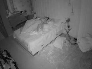 voyeurcam-casa-salsa-bedroom-2