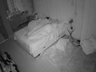 voyeurcam-casa-salsa-bedroom-2