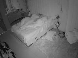 voyeurcam-casa-salsa-bedroom-2