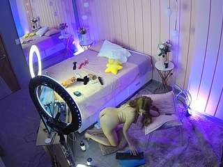voyeurcam-casa-salsa-bedroom-2
