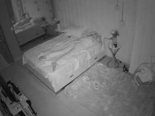 voyeurcam-casa-salsa-bedroom-2