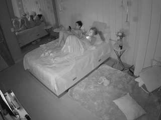 voyeurcam-casa-salsa-bedroom-2