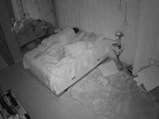 voyeurcam-casa-salsa-bedroom-2