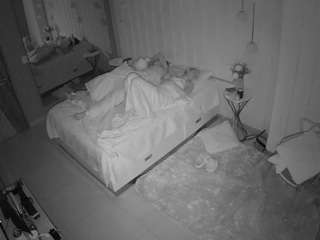 voyeurcam-casa-salsa-bedroom-2