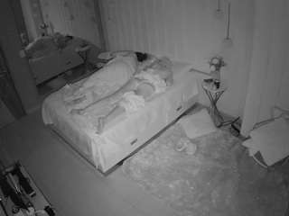 voyeurcam-casa-salsa-bedroom-2