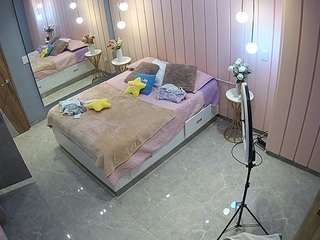 voyeurcam-casa-salsa-bedroom-2