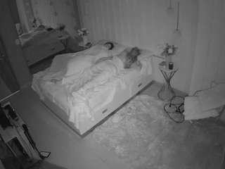 voyeurcam-casa-salsa-bedroom-2