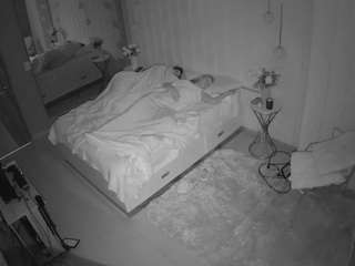 voyeurcam-casa-salsa-bedroom-2