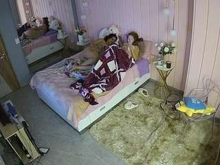 voyeurcam-casa-salsa-bedroom-2