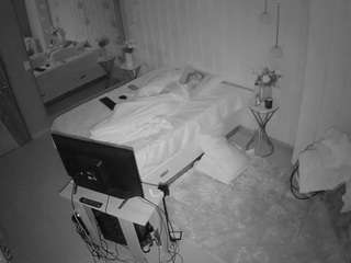 voyeurcam-casa-salsa-bedroom-2