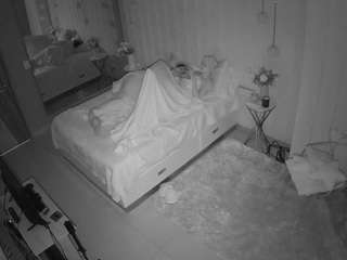 voyeurcam-casa-salsa-bedroom-2