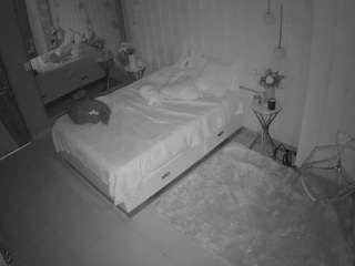 voyeurcam-casa-salsa-bedroom-2