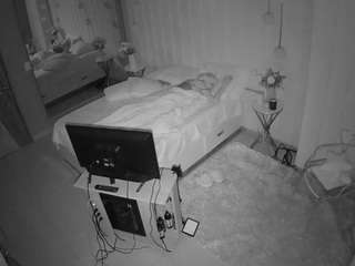 voyeurcam-casa-salsa-bedroom-2