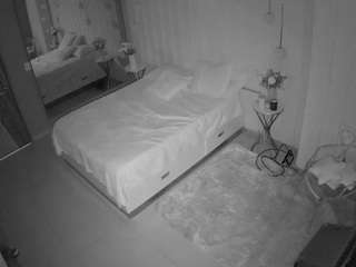 voyeurcam-casa-salsa-bedroom-2