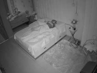 voyeurcam-casa-salsa-bedroom-2