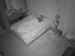 voyeurcam-casa-salsa-bedroom-2