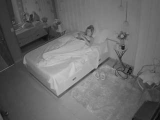 voyeurcam-casa-salsa-bedroom-2