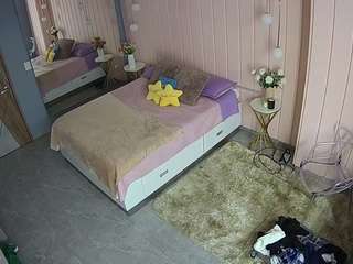 voyeurcam-casa-salsa-bedroom-2