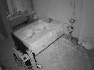 voyeurcam-casa-salsa-bedroom-2