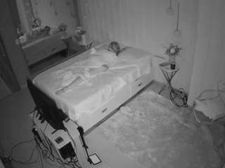 voyeurcam-casa-salsa-bedroom-2