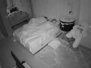 voyeurcam-casa-salsa-bedroom-2