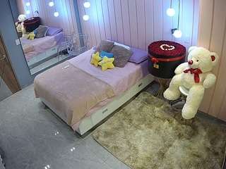voyeurcam-casa-salsa-bedroom-2