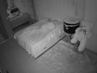 voyeurcam-casa-salsa-bedroom-2