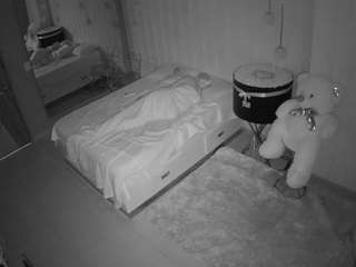 voyeurcam-casa-salsa-bedroom-2