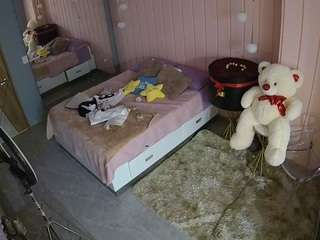 voyeurcam-casa-salsa-bedroom-2