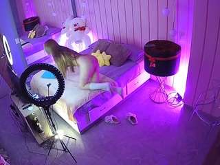 voyeurcam-casa-salsa-bedroom-2