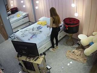 voyeurcam-casa-salsa-bedroom-2