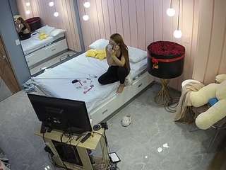voyeurcam-casa-salsa-bedroom-2