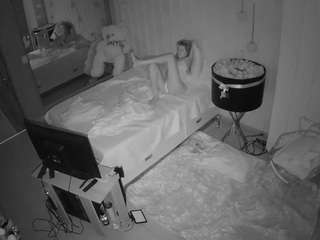 voyeurcam-casa-salsa-bedroom-2