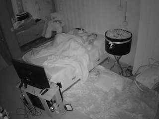 voyeurcam-casa-salsa-bedroom-2