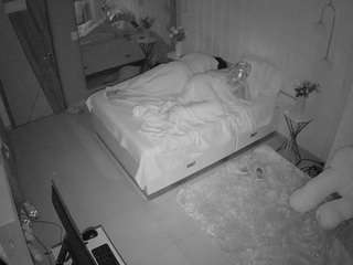voyeurcam-casa-salsa-bedroom-2