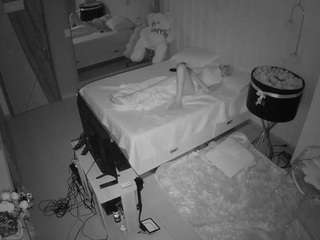 voyeurcam-casa-salsa-bedroom-2