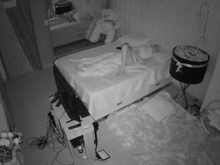 voyeurcam-casa-salsa-bedroom-2