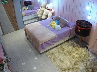 voyeurcam-casa-salsa-bedroom-2