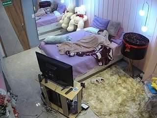 voyeurcam-casa-salsa-bedroom-2