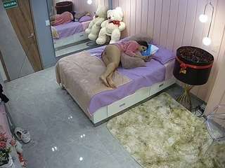 voyeurcam-casa-salsa-bedroom-2
