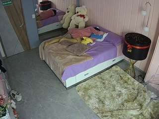 voyeurcam-casa-salsa-bedroom-2