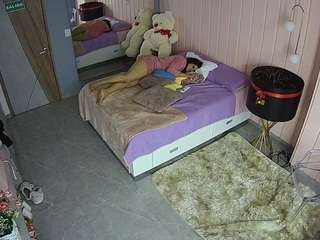 voyeurcam-casa-salsa-bedroom-2