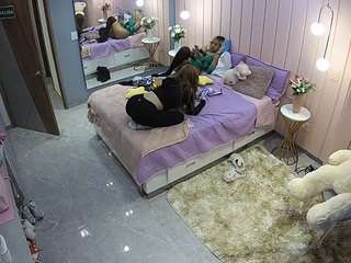voyeurcam-casa-salsa-bedroom-2
